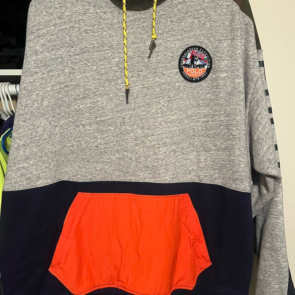 Transalakan expedition polo hoodless hoodie.